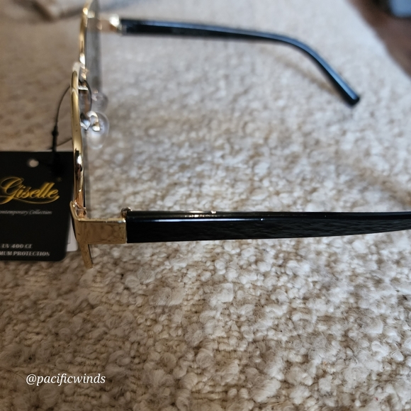 NWT SQUARE TINTED SUNGLASSES - Picture 2 of 4